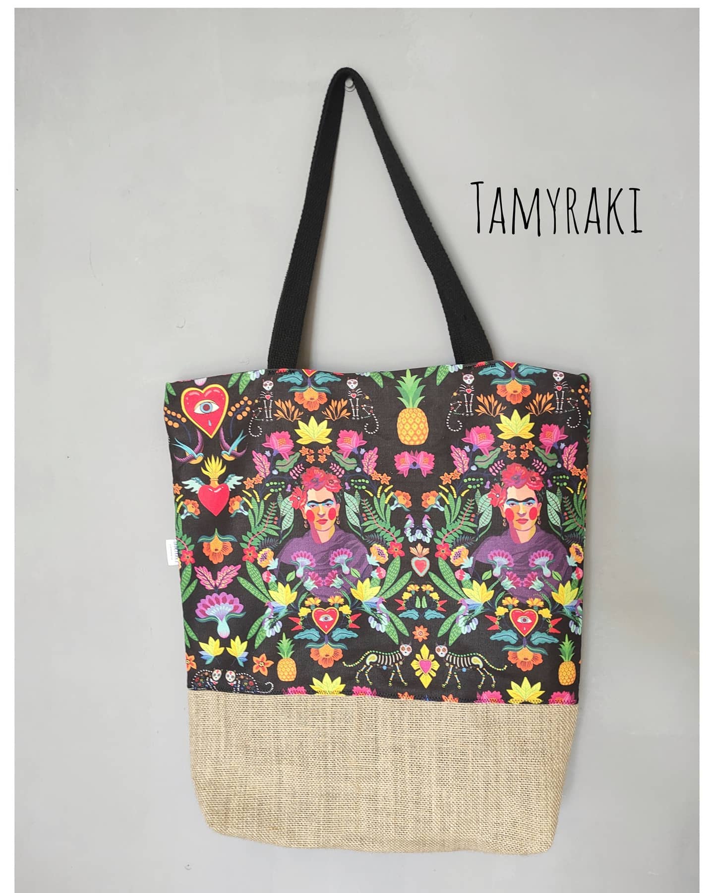 Bolso Tamyraki — origen: , 